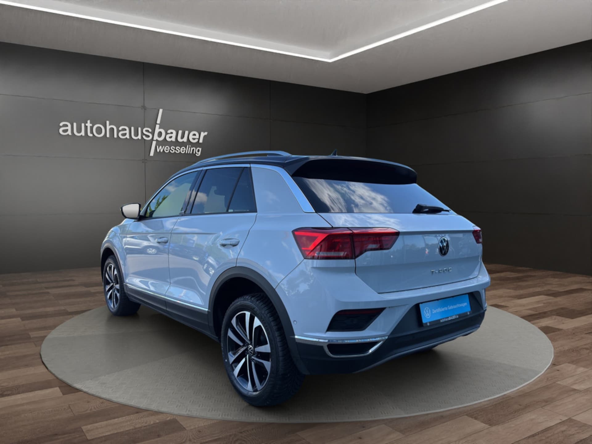 Volkswagen T-Roc United