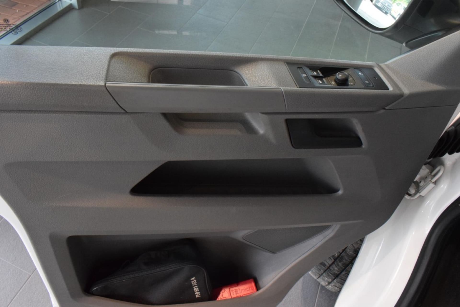 Volkswagen T6.1 Transporter Kasten kurzer Radstand