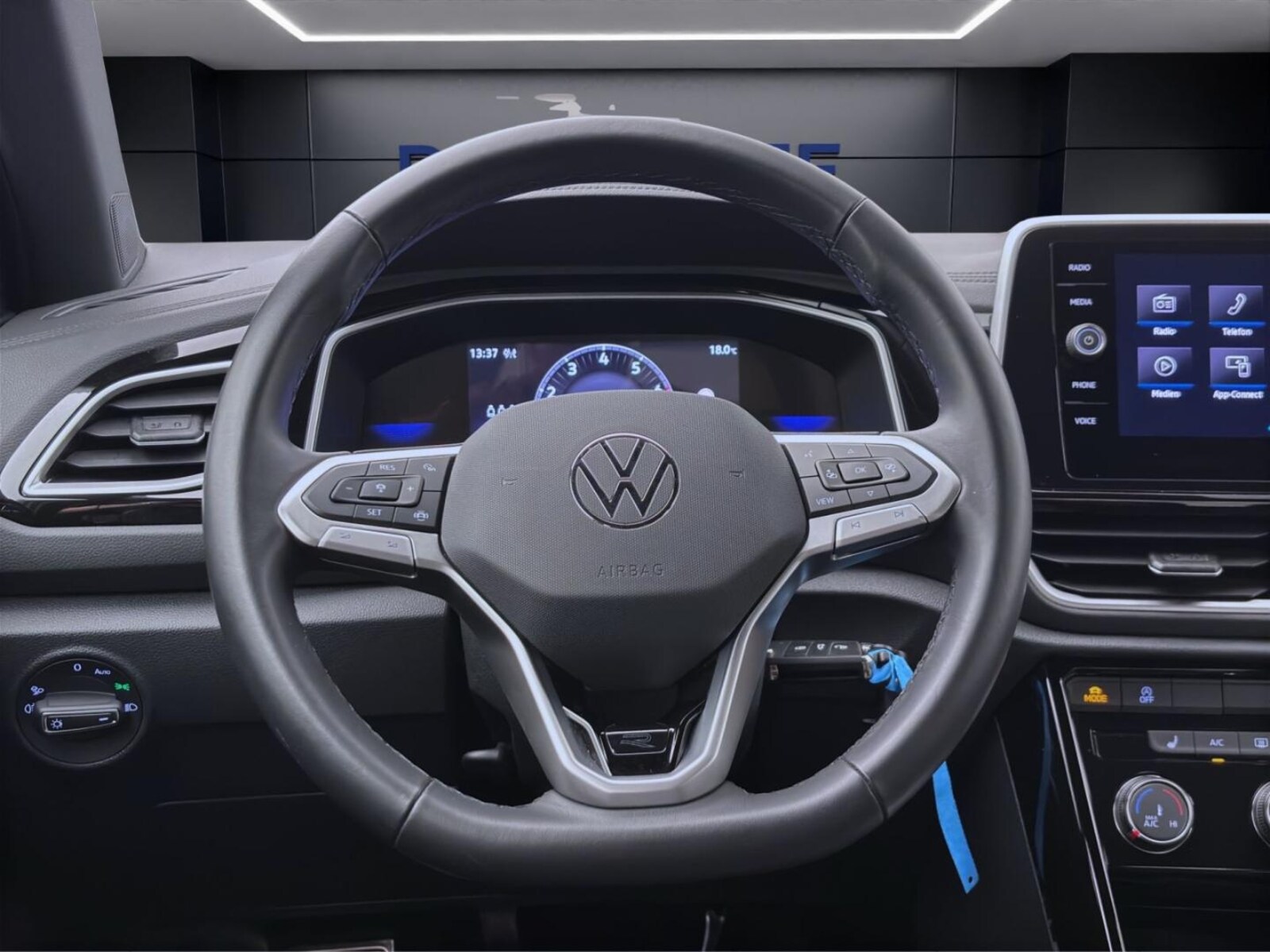 Volkswagen T-Roc – Bild 12