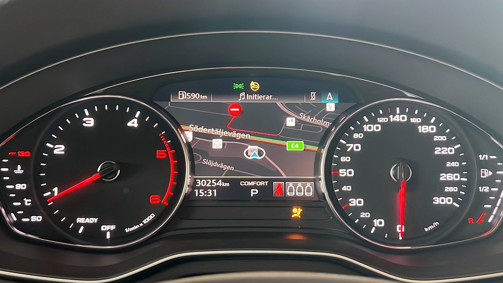 Image about Audi A4 Avant A4 Avant 40 TDI quattro S line 204 hk S tronic