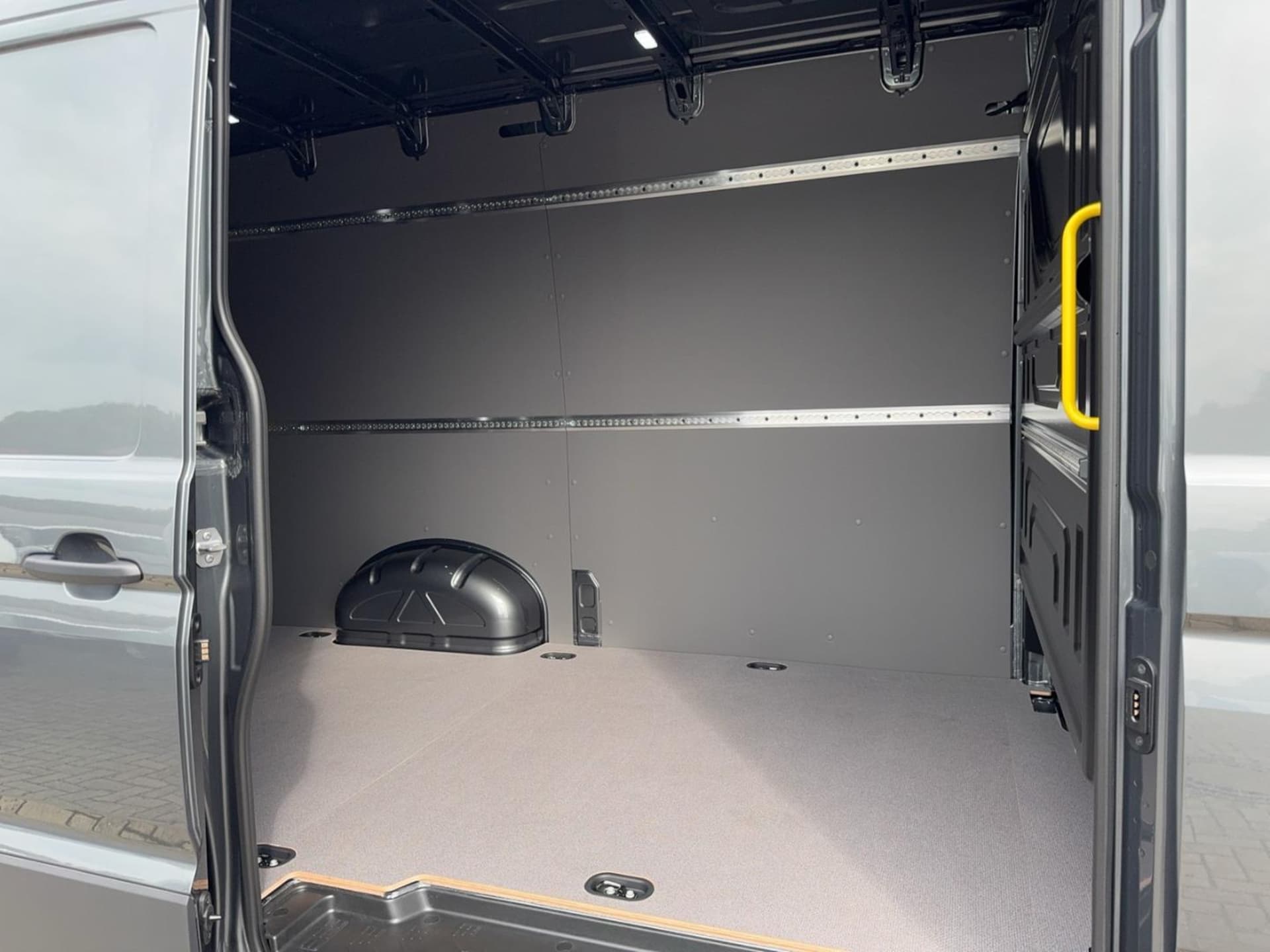 Volkswagen Crafter Kasten mittlerer Radstand