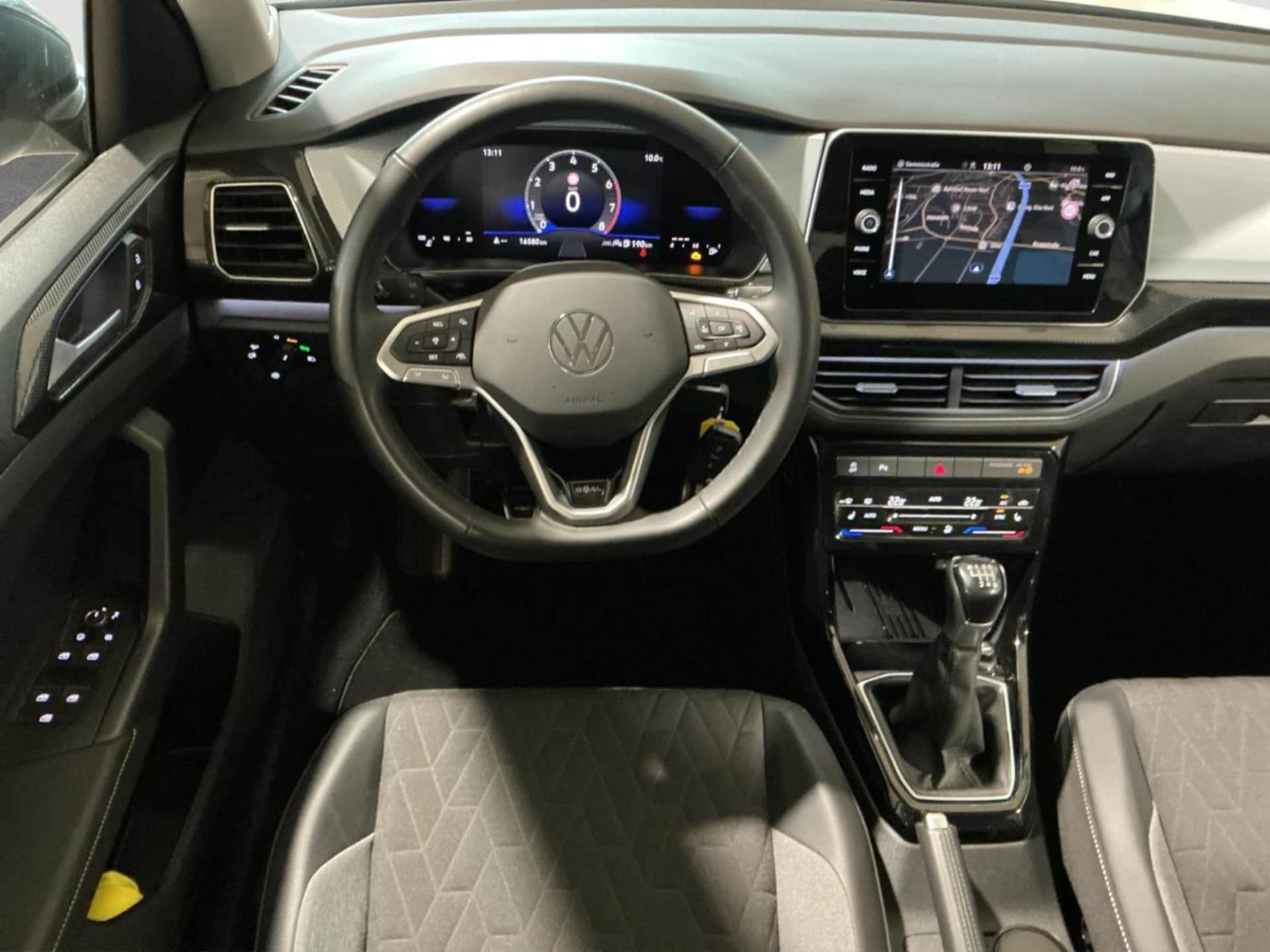 Volkswagen T-Cross Life
