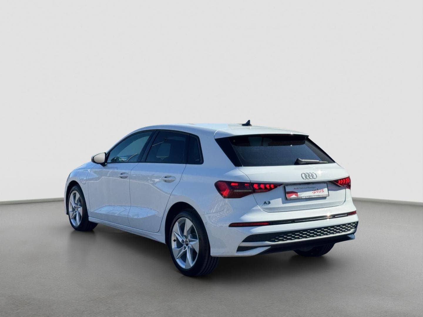Bild über Audi A3 Sportback TFSI e advanced 40 TFSI e S tronic - für weitere Informationen kontaktieren Sie den Audi Partner