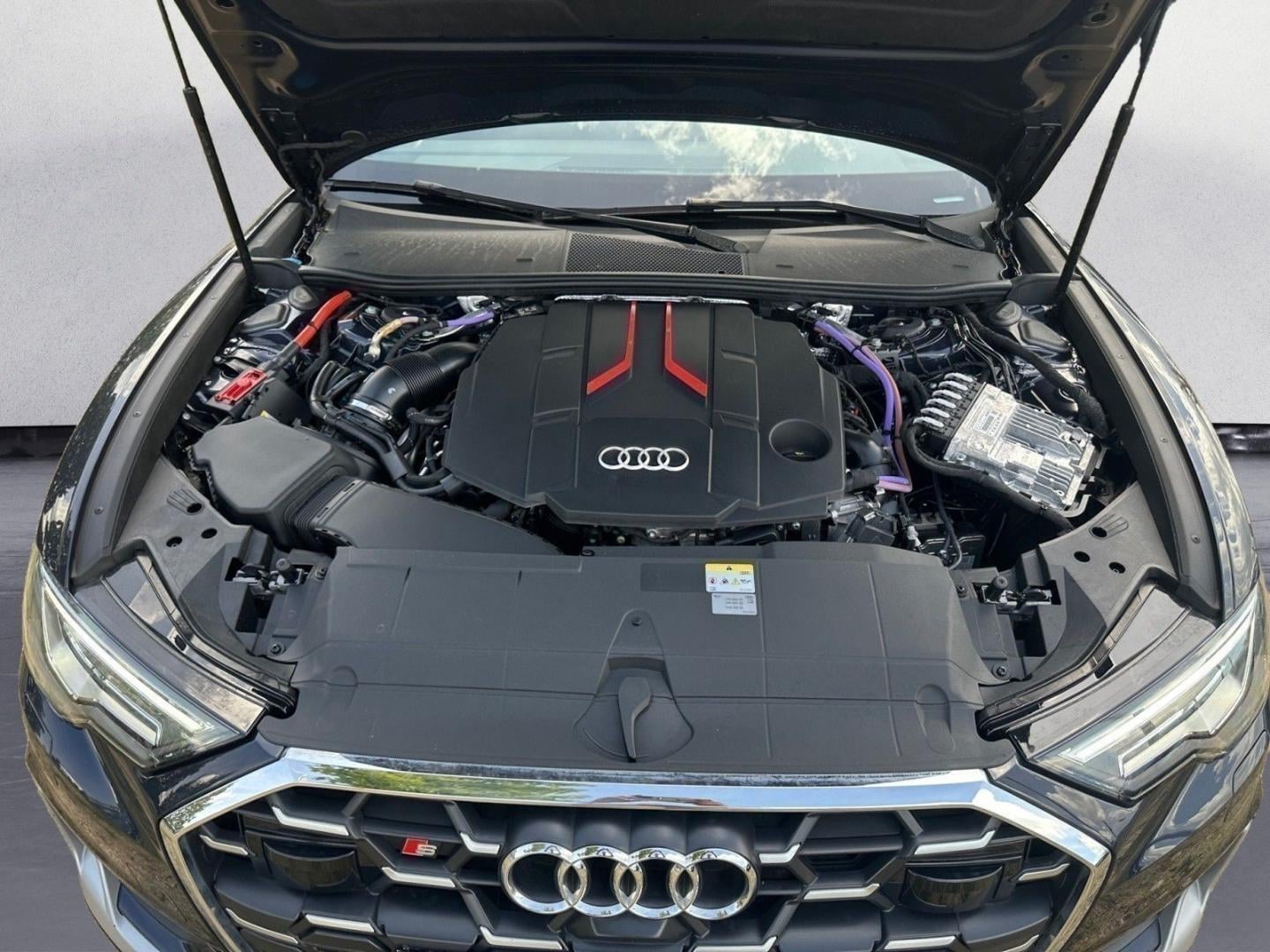 Bild über Audi S6 Limousine TDI quattro tiptronic - für weitere Informationen kontaktieren Sie den Audi Partner