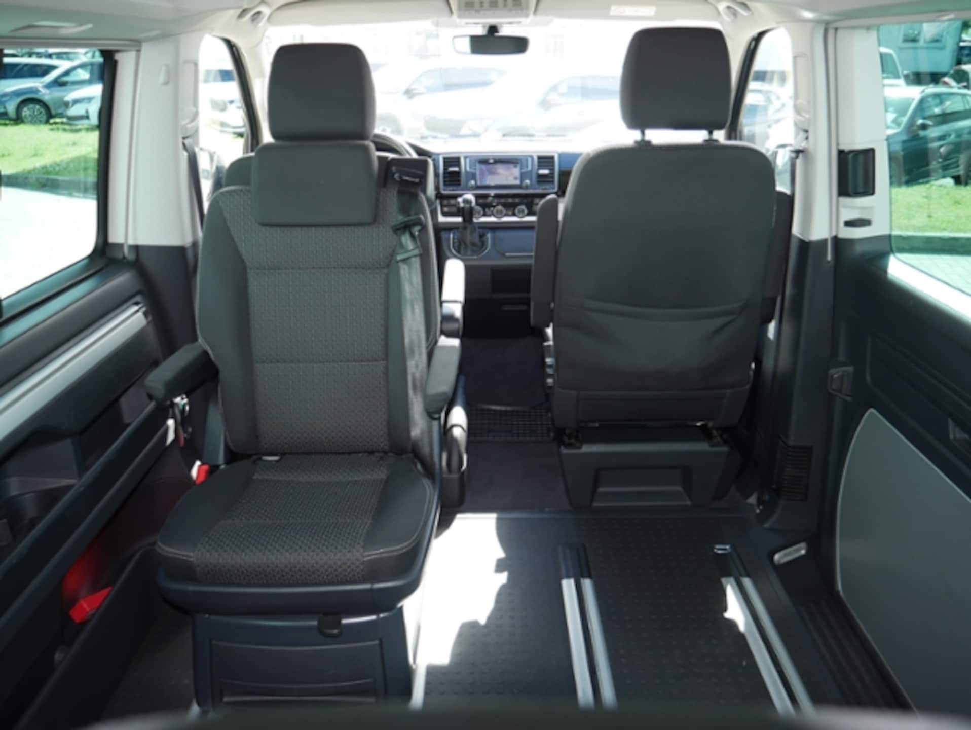 Volkswagen T6 California Beach