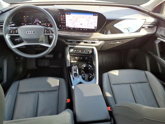 2025 Audi Q5 Premium - Photo 10
