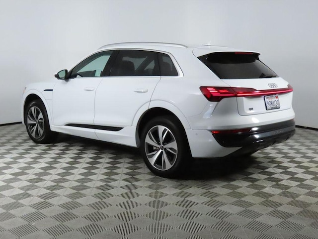 2024 Audi Q8 e-tron