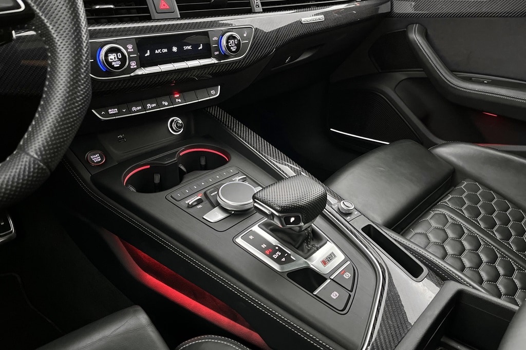Image about Audi RS 4 Avant RS 4 Avant 450 hk tiptronic