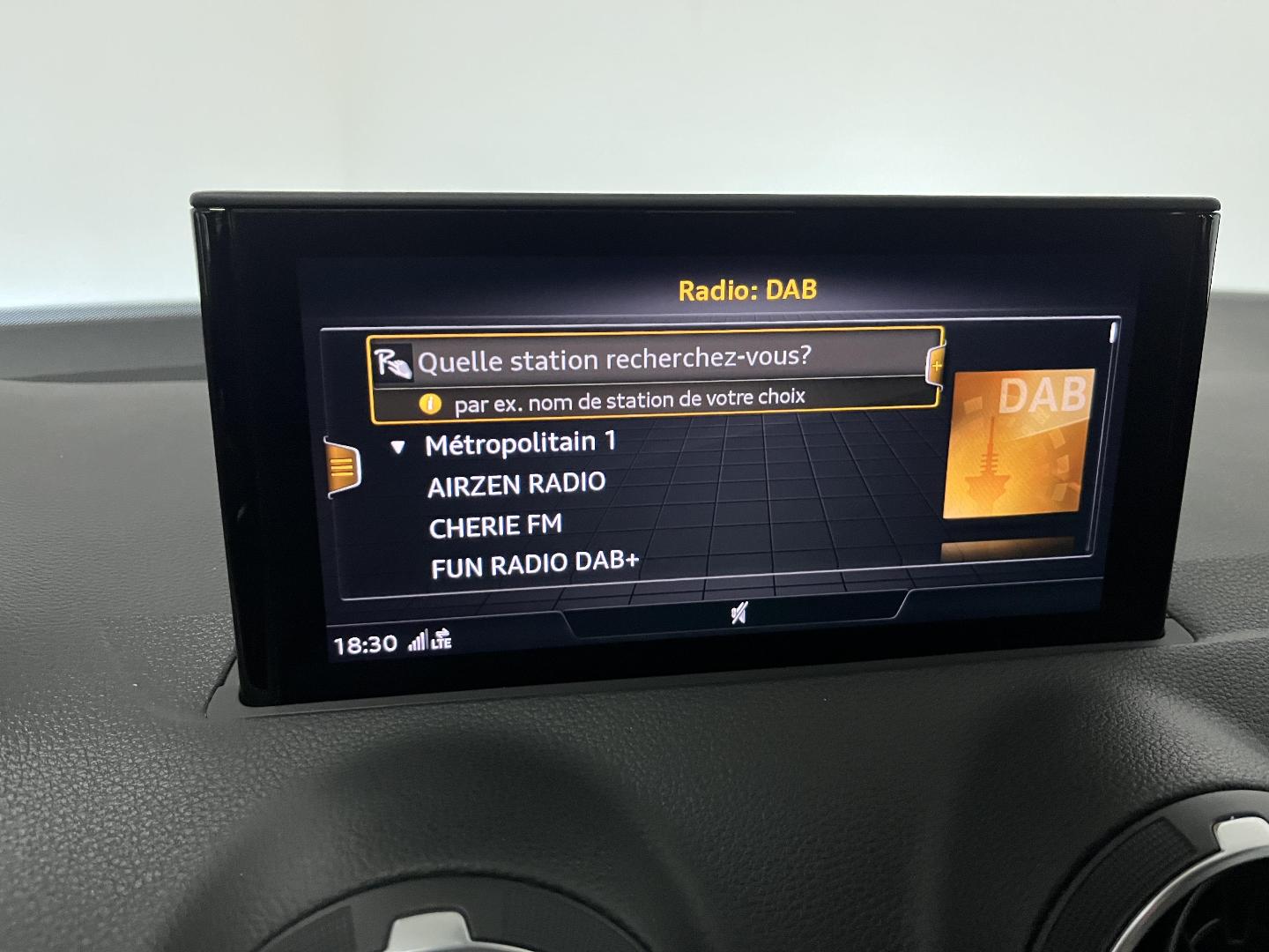 Image about Audi Q2 Business Line 30 TFSI 81 kW (110 ch) 6 vitesses