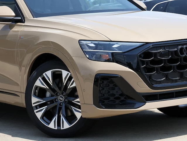 2026 Audi Q8