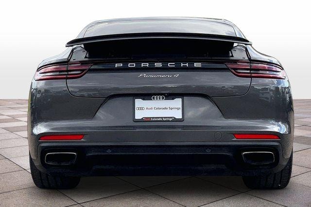 2018 Porsche Panamera