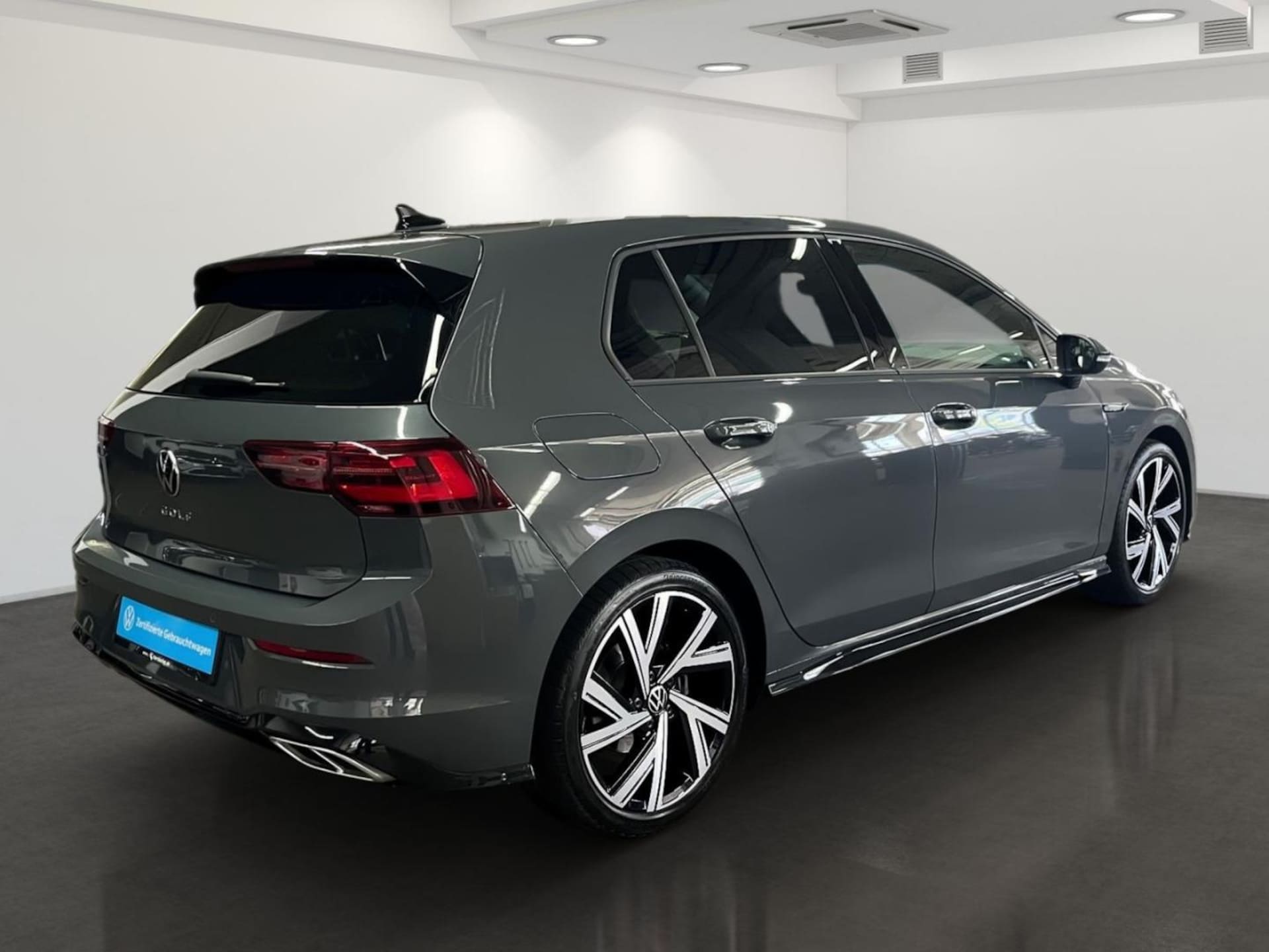 Volkswagen Golf R-Line