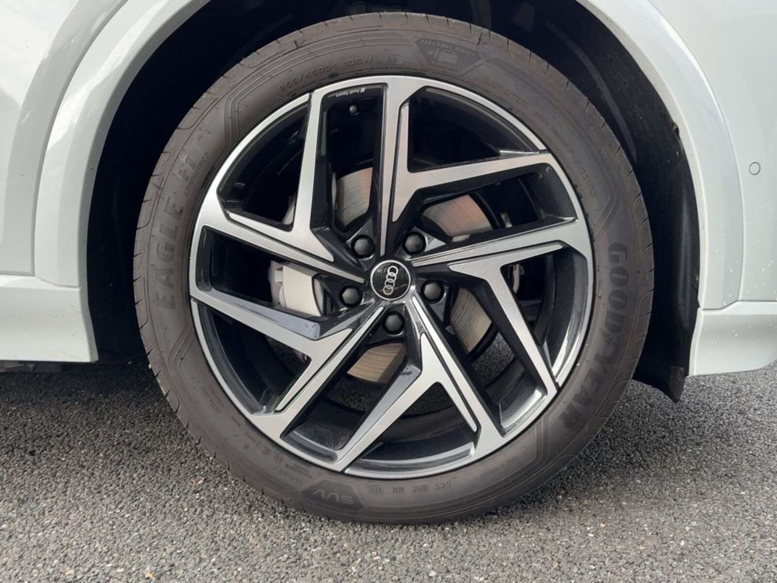 Audi Q6 e-tron – Bild 14