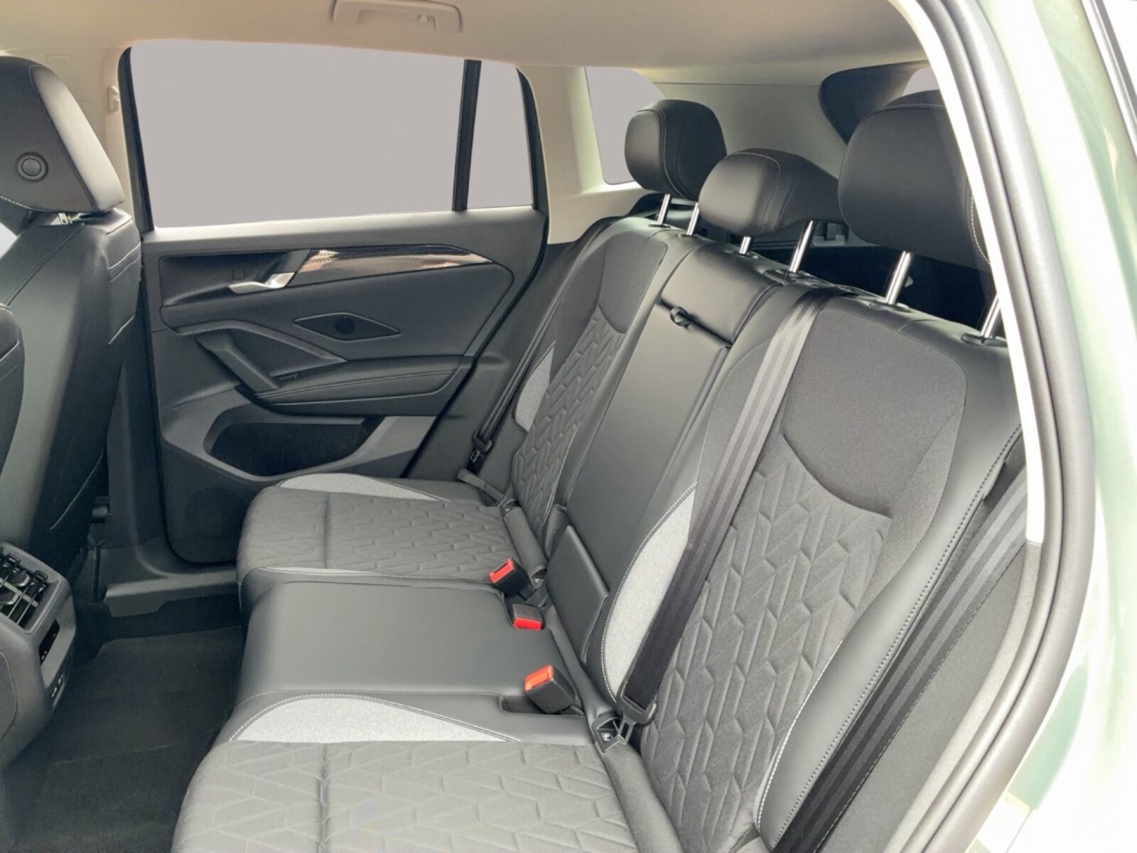 Volkswagen Tiguan – Bild 12