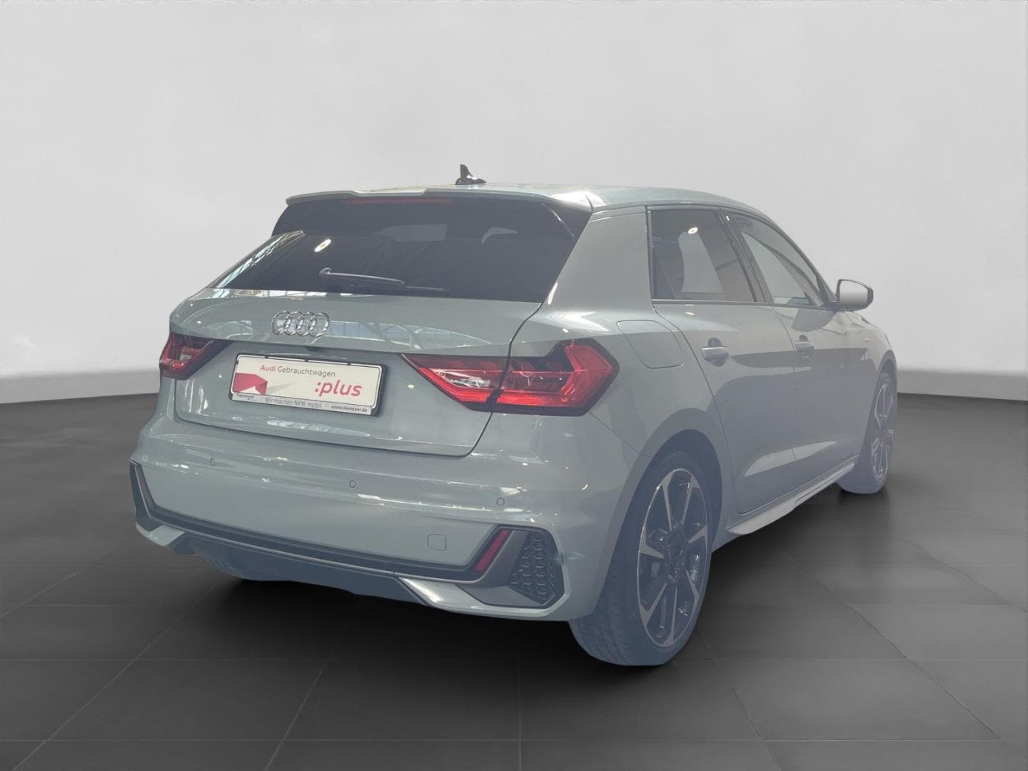 Bild über Audi A1 Sportback S line 30 TFSI Schaltgetriebe - für weitere Informationen kontaktieren Sie den Audi Partner