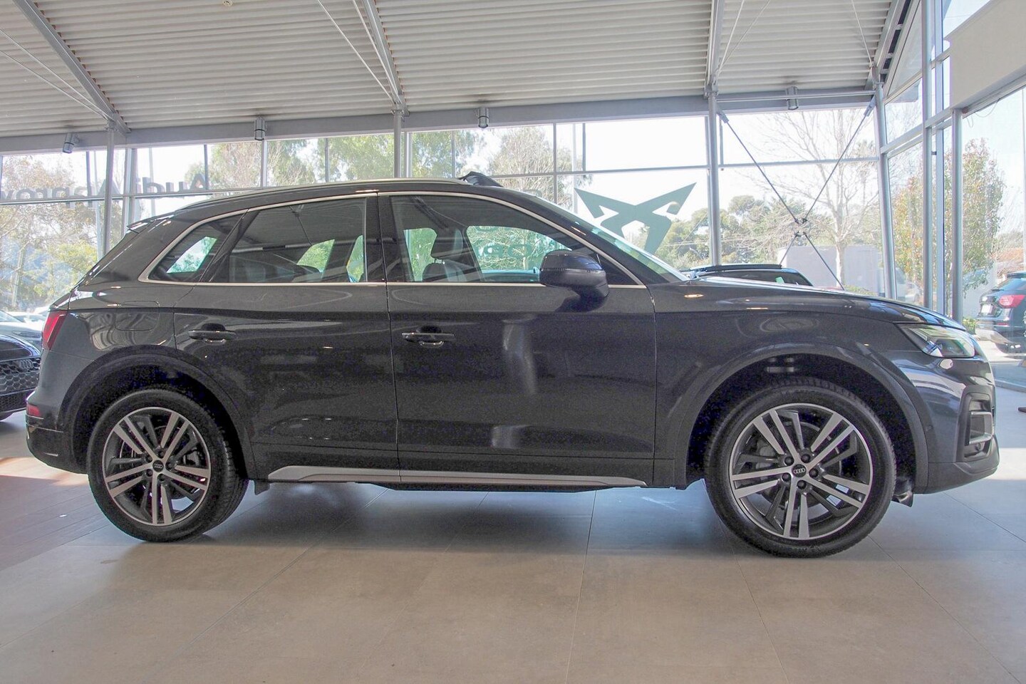 Image about Audi Q5 Sport 40 TDI quattro S tronic