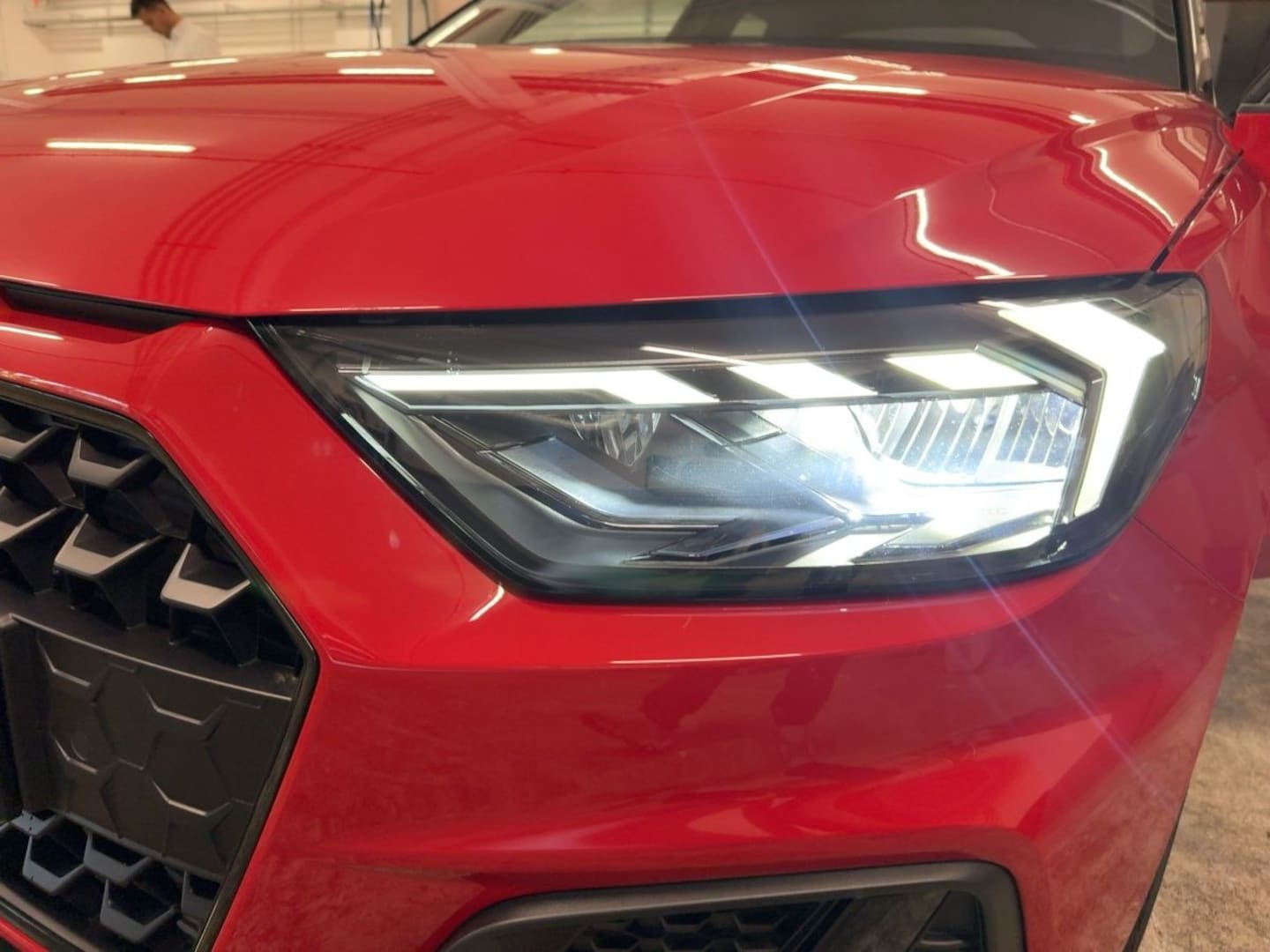 Bild über Audi A1 Sportback S line 40 TFSI S tronic - für weitere Informationen kontaktieren Sie den Audi Partner