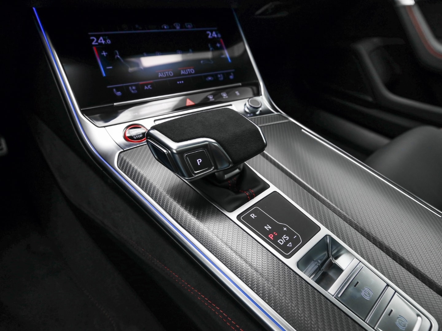 Bild über Audi RS 6 Avant performance quattro tiptronic - für weitere Informationen kontaktieren Sie den Audi Partner