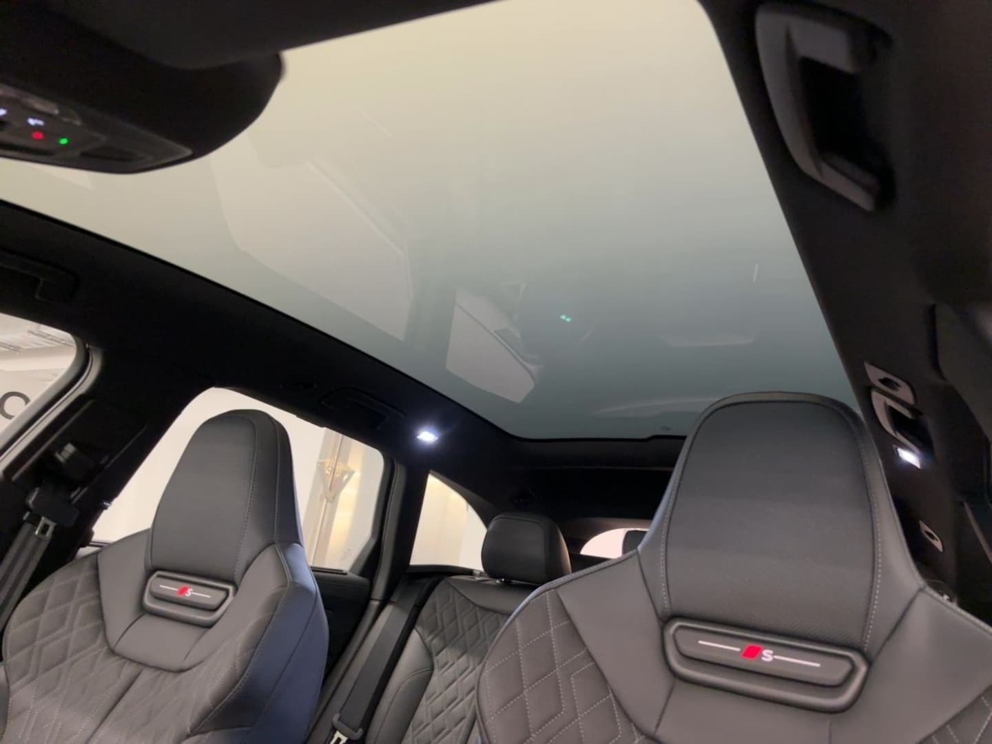 Bild über Audi A6 Avant TDI quattro 150 kW S tronic - für weitere Informationen kontaktieren Sie den Audi Partner