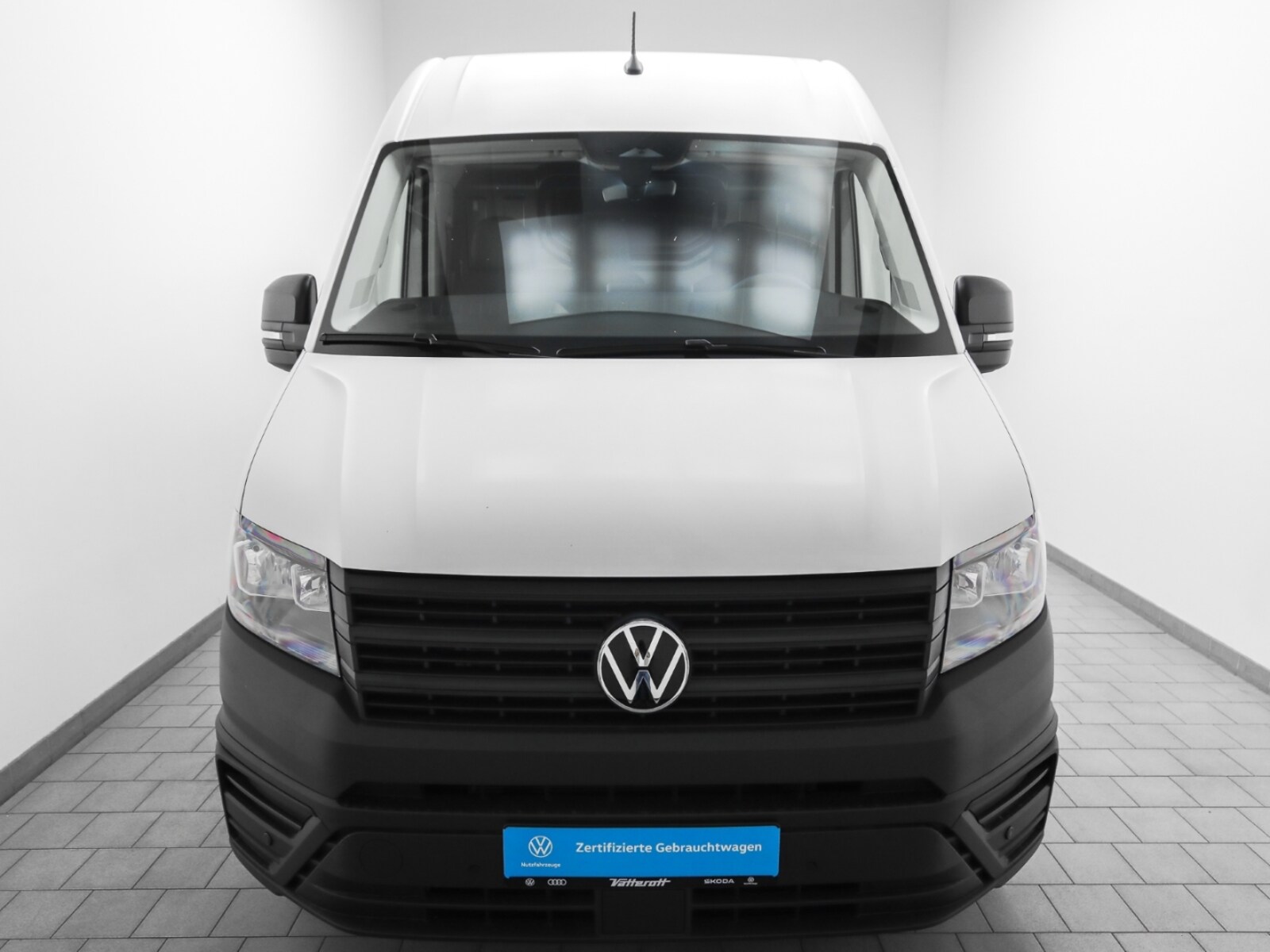 Volkswagen Crafter Kasten mittlerer Radstand – Bild 2