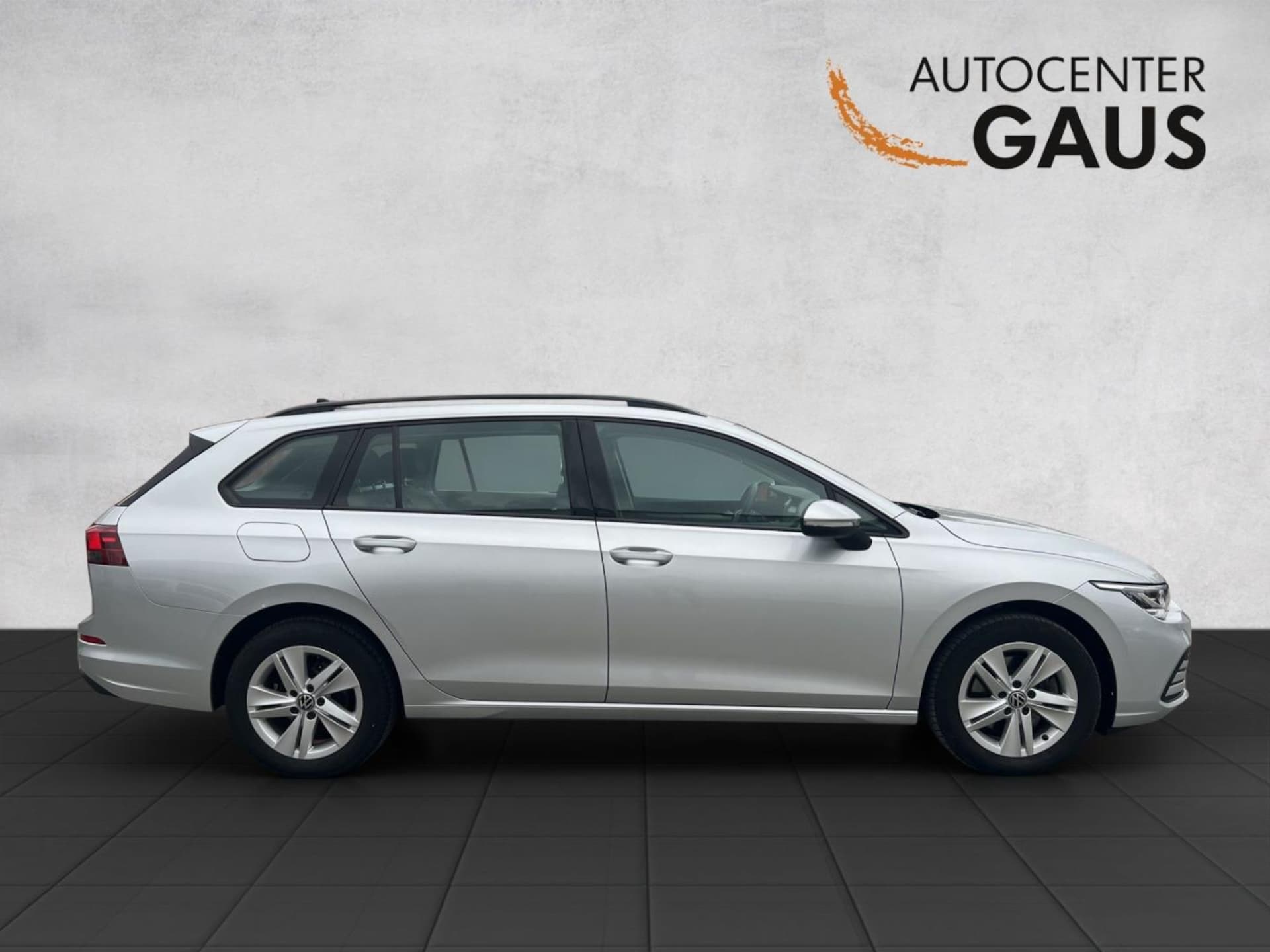 Volkswagen Golf Variant Life