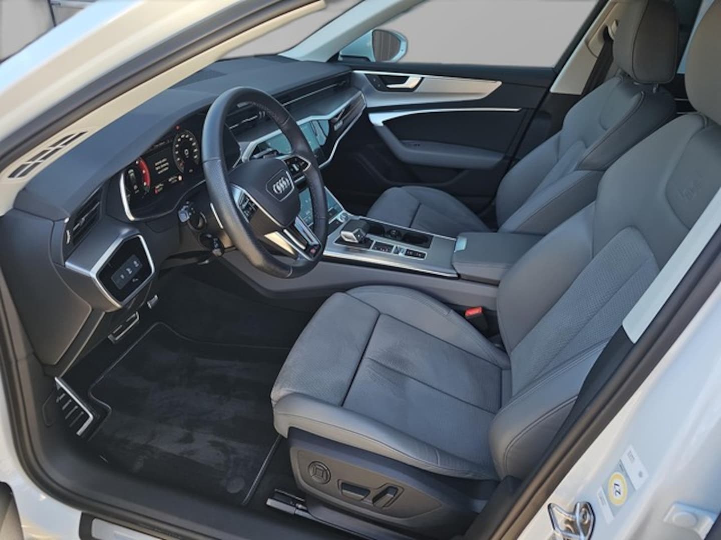 Bild über Audi S6 Avant TDI quattro tiptronic - für weitere Informationen kontaktieren Sie den Audi Partner