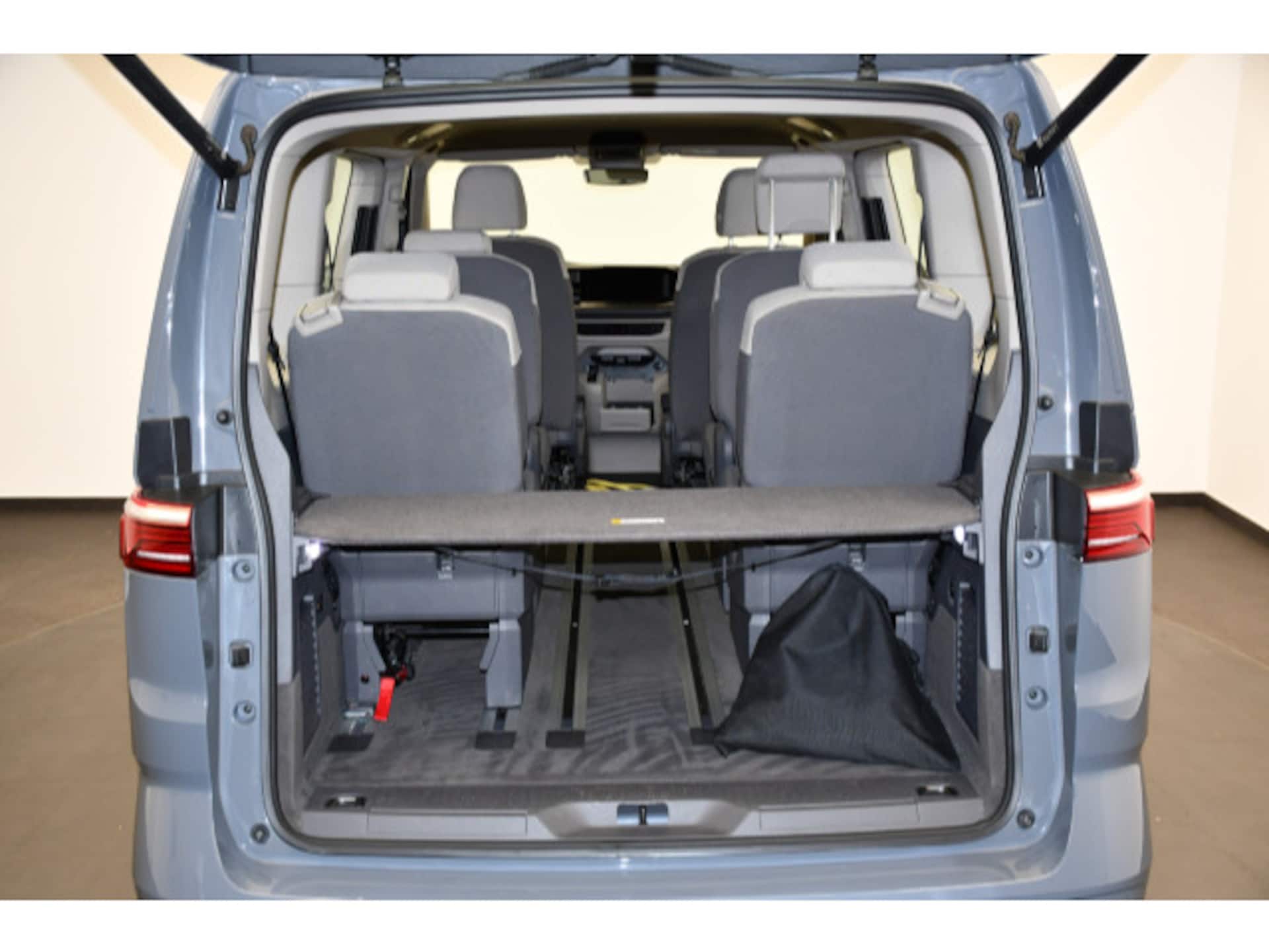 Volkswagen Multivan Basis-Modell