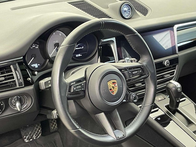 2023 Porsche Macan