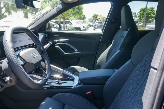 2026 Audi SQ5 Premium Plus - Photo 18