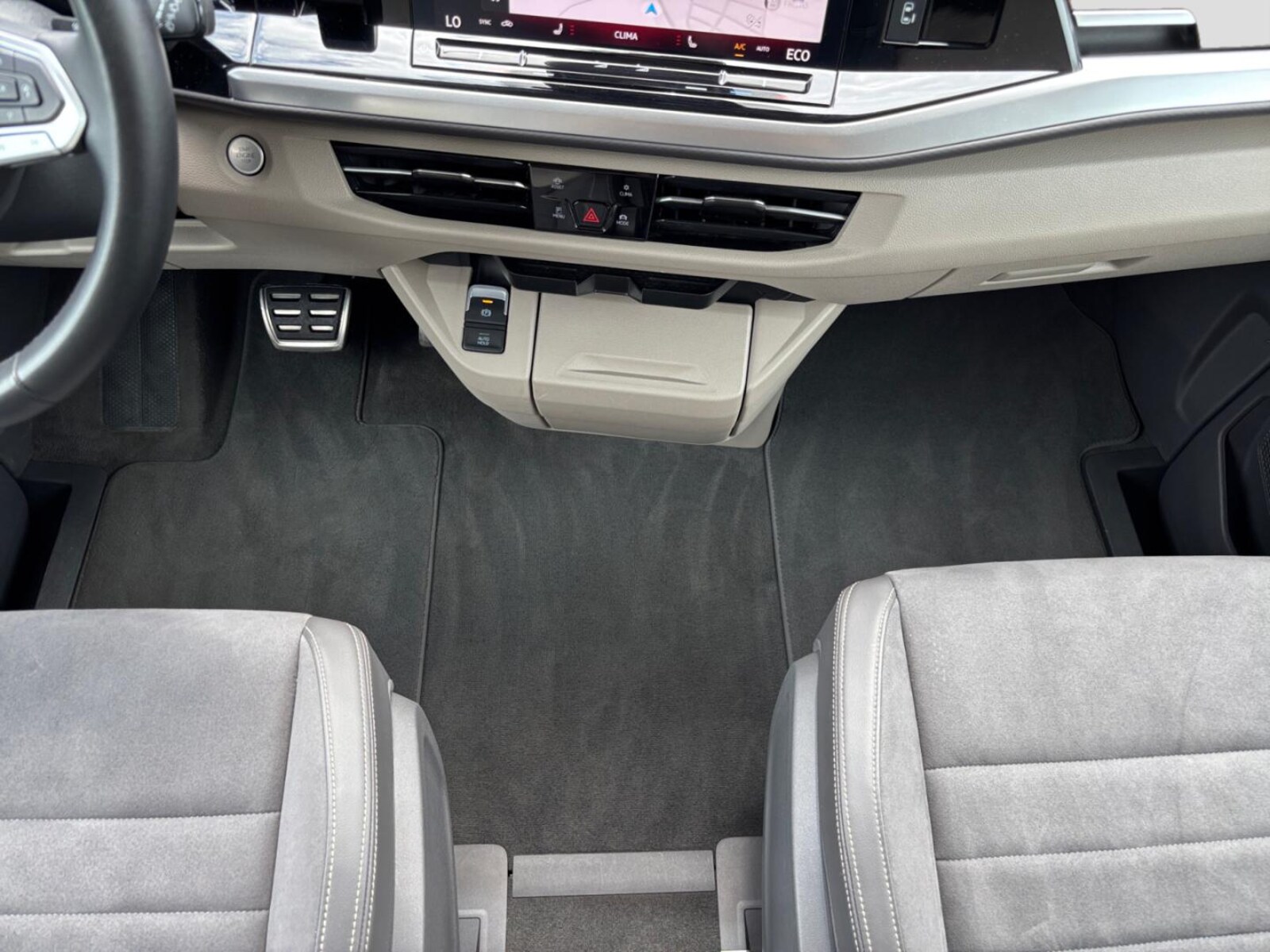 Volkswagen Multivan Langversion – Bild 7