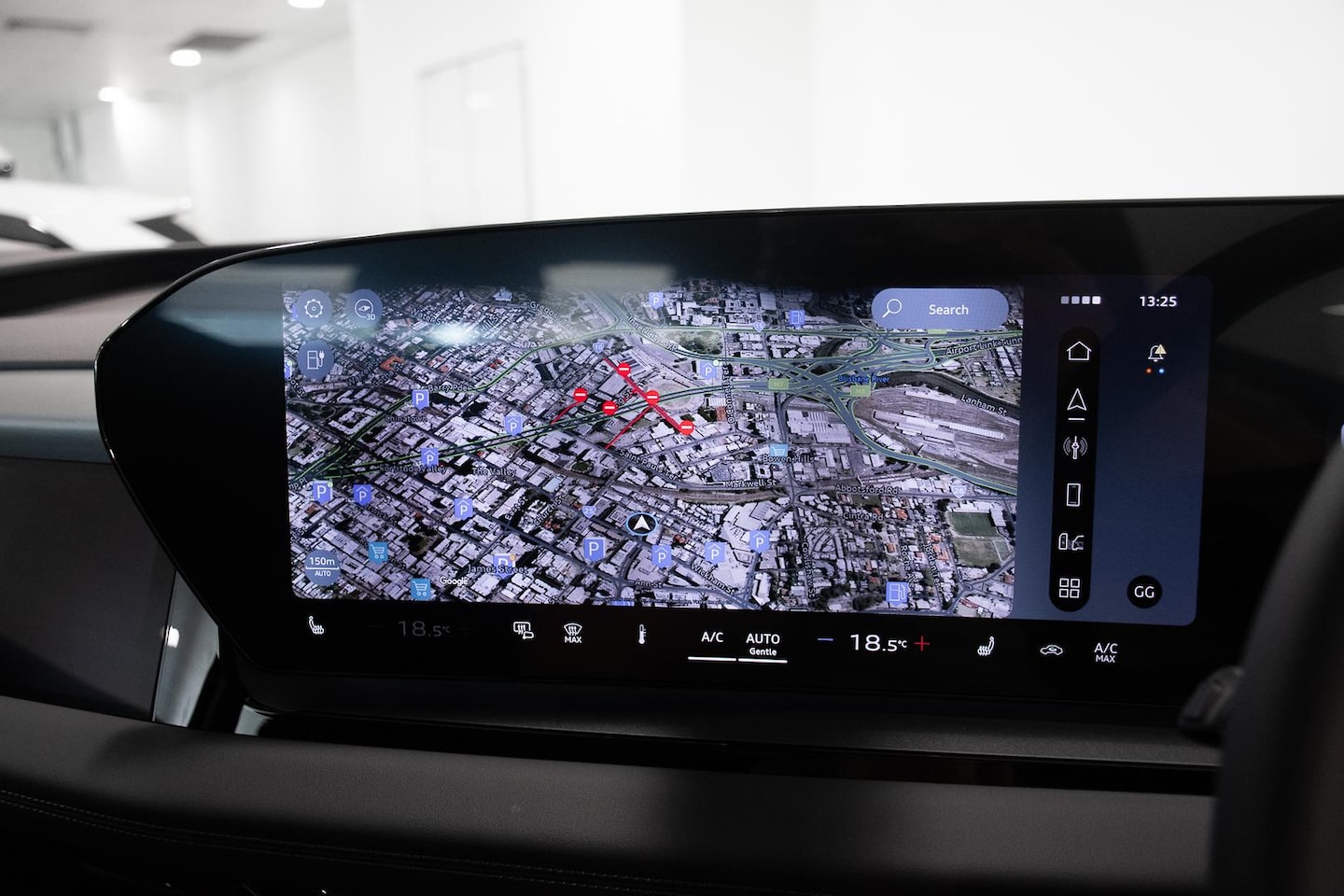 Image about Audi Q6 SUV e-tron e-tron