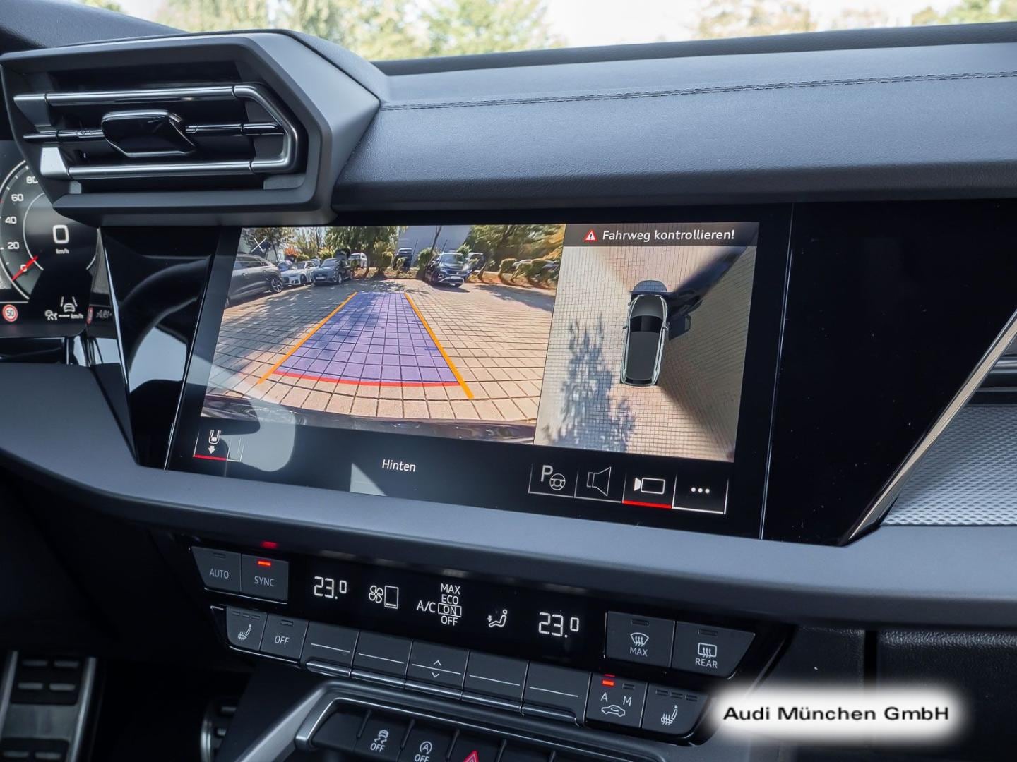 Bild über Audi A3 Sportback TFSI 110 kW S tronic - für weitere Informationen kontaktieren Sie den Audi Partner