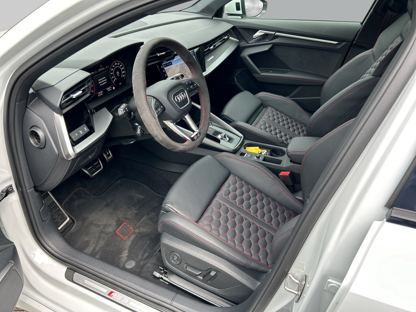 Image about Audi RS 3 Sportback TFSI quattro S tronic