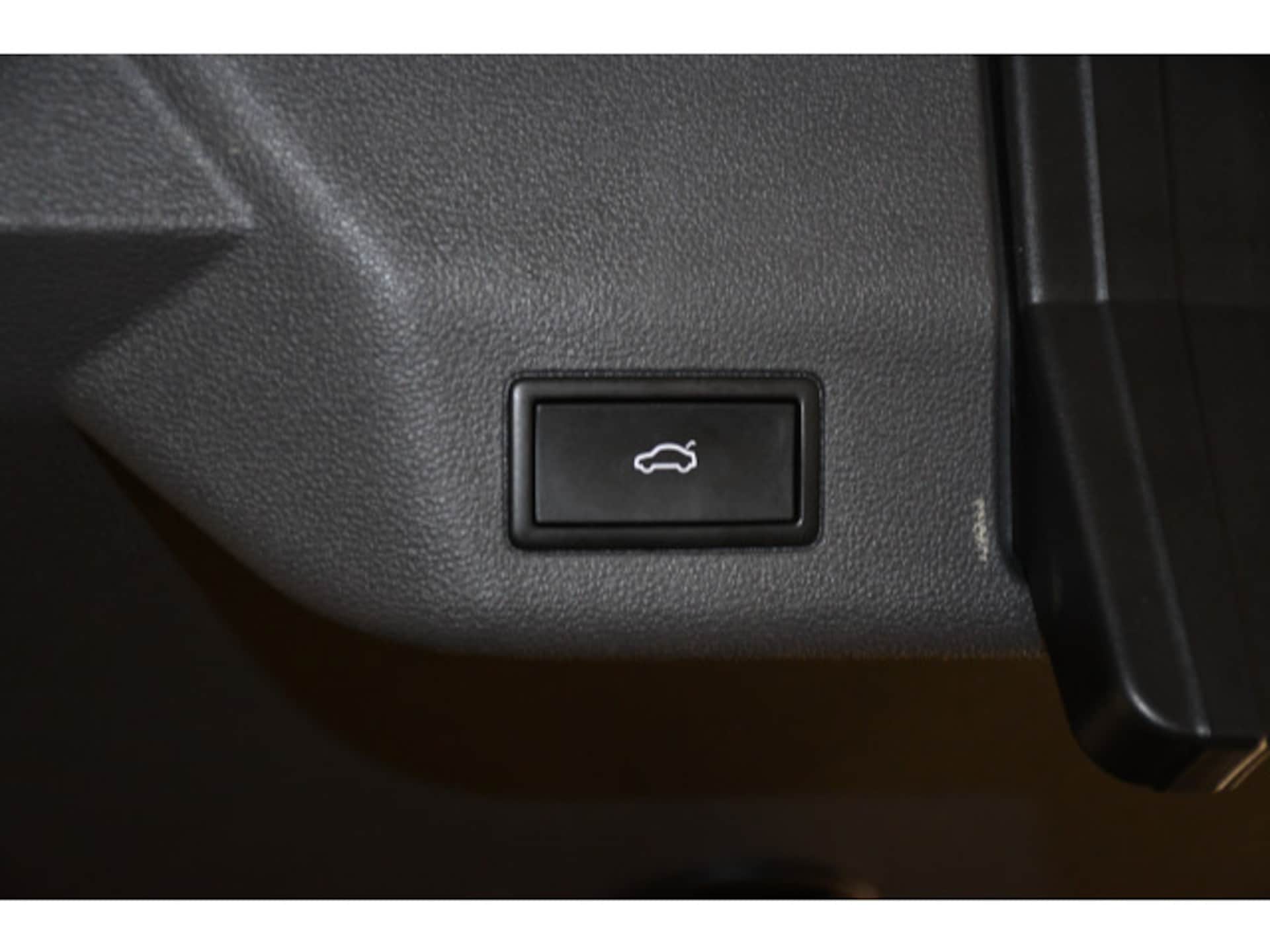 Volkswagen Multivan Basis-Modell
