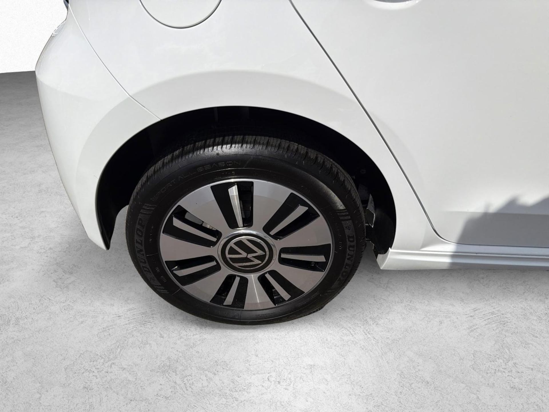 Volkswagen e-up! Style "Plus"