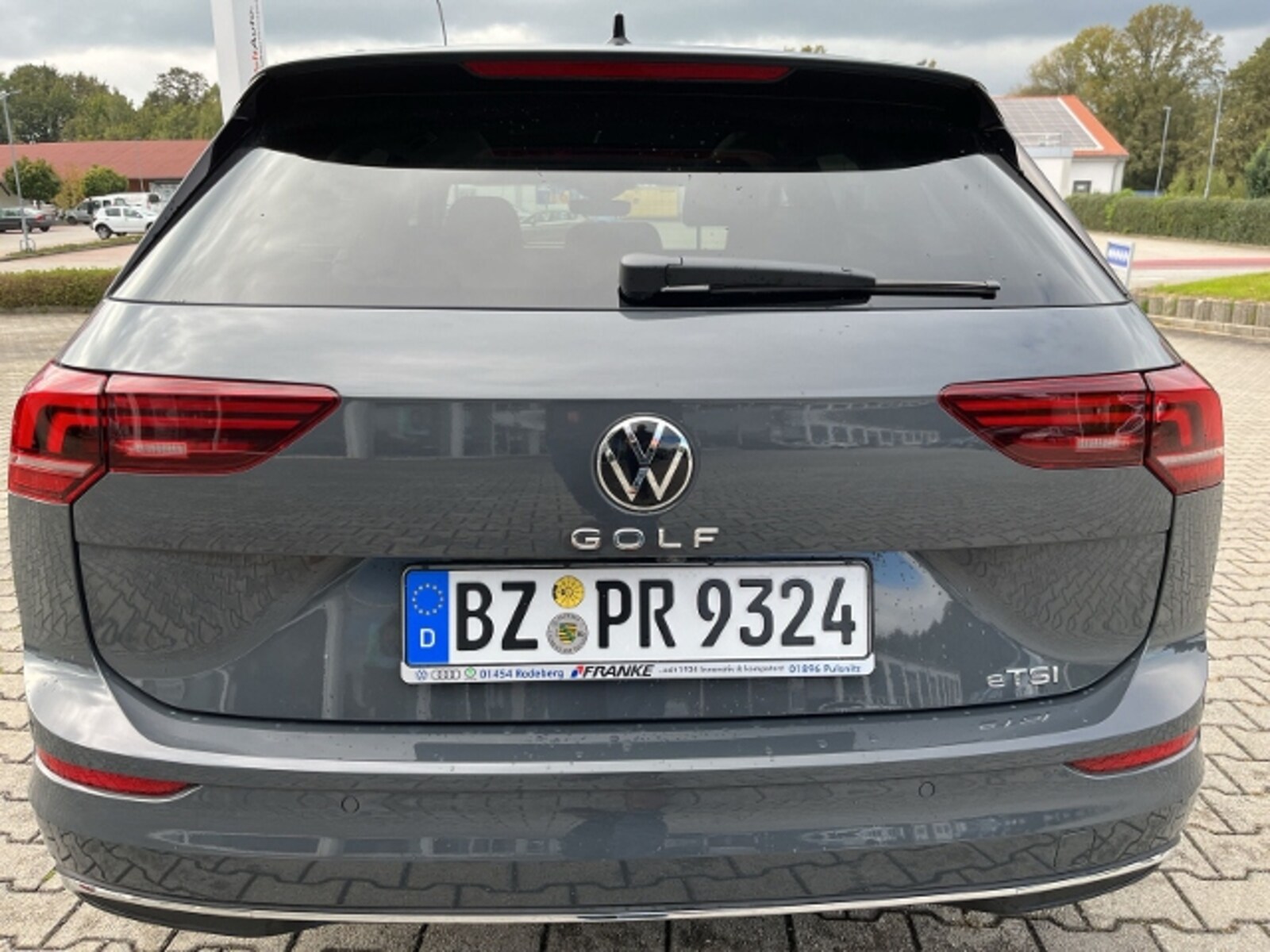 Volkswagen Golf Variant – Bild 9