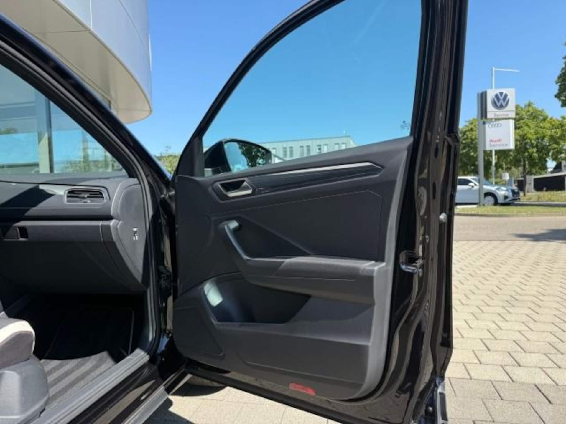 Volkswagen T-Roc Sport