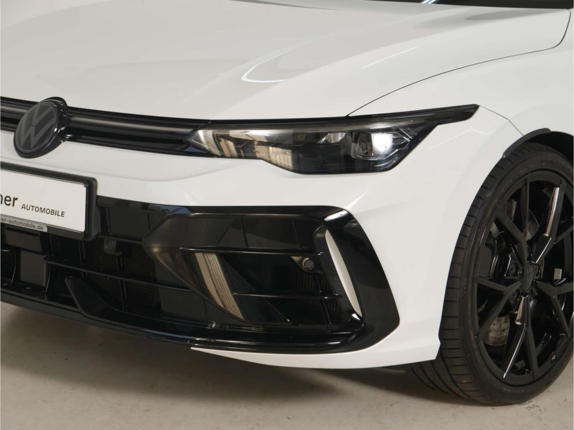 Volkswagen Golf R Black Edition