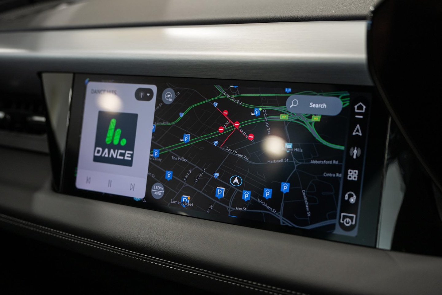 Image about Audi Q6 SUV e-tron e-tron