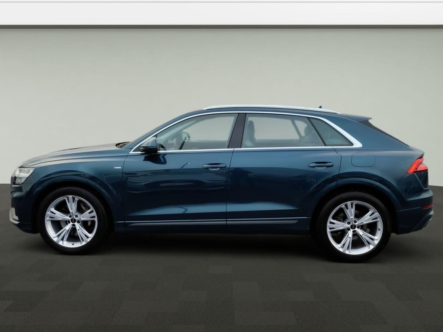 Image about Audi Q8 TFSI e 55 TFSI e quattro tiptronic