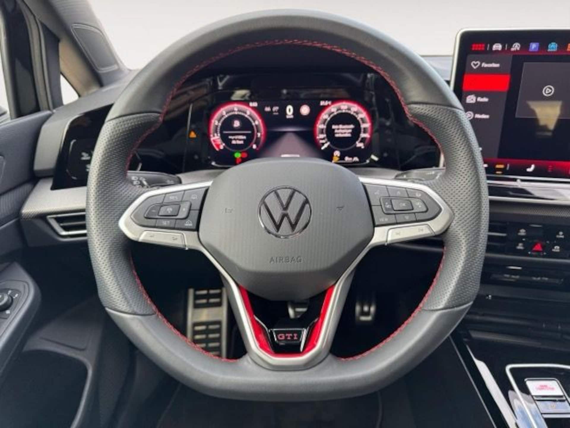 Volkswagen Golf GTI