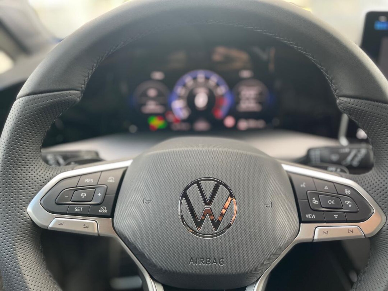 Volkswagen Golf Variant – Bild 10