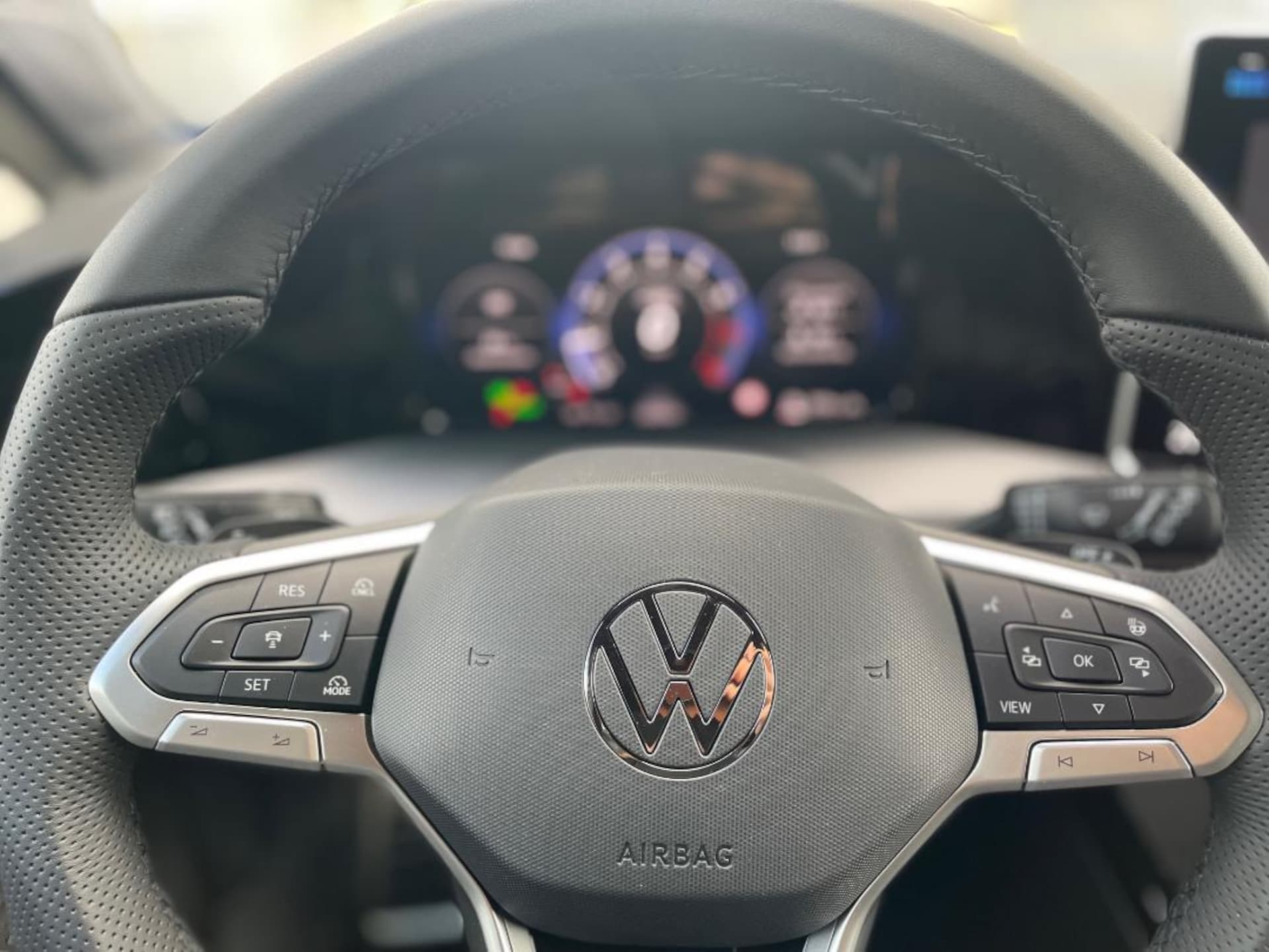Volkswagen Golf Variant R-Line