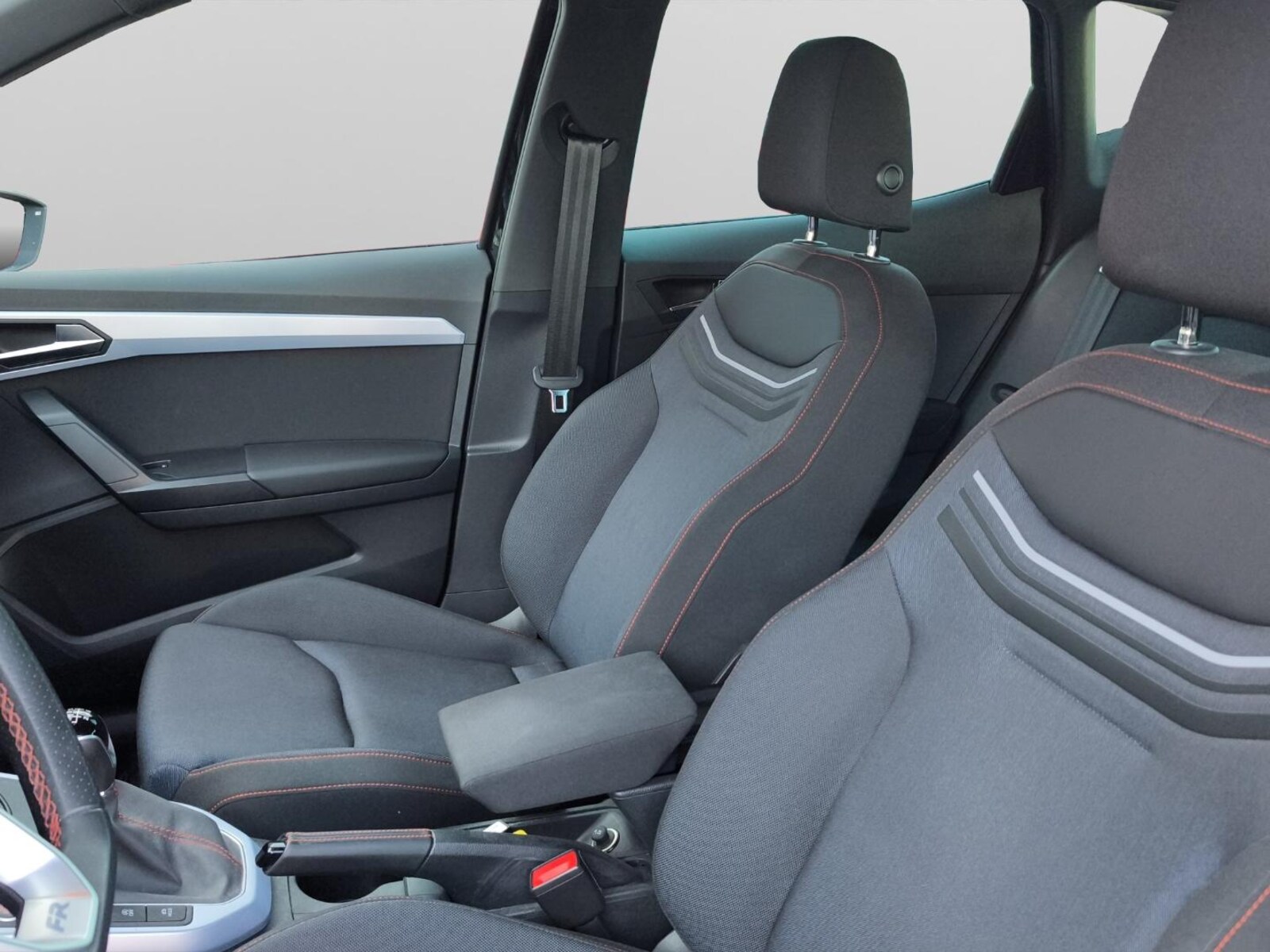 SEAT Arona – Bild 12