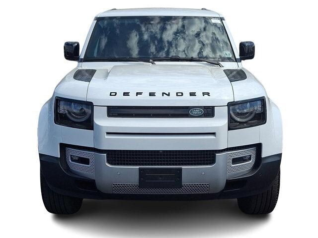 2025 Land Rover Defender