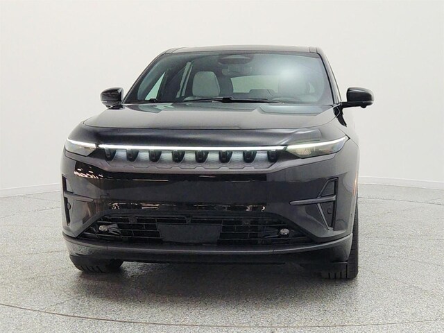 2025 Jeep Wagoneer S