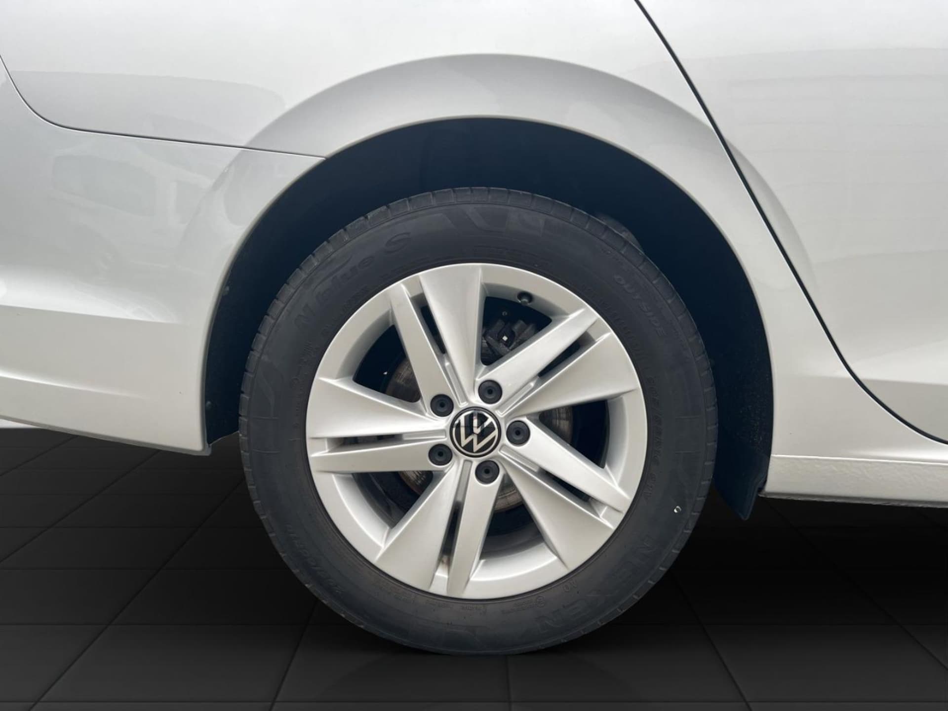 Volkswagen Golf Variant Life