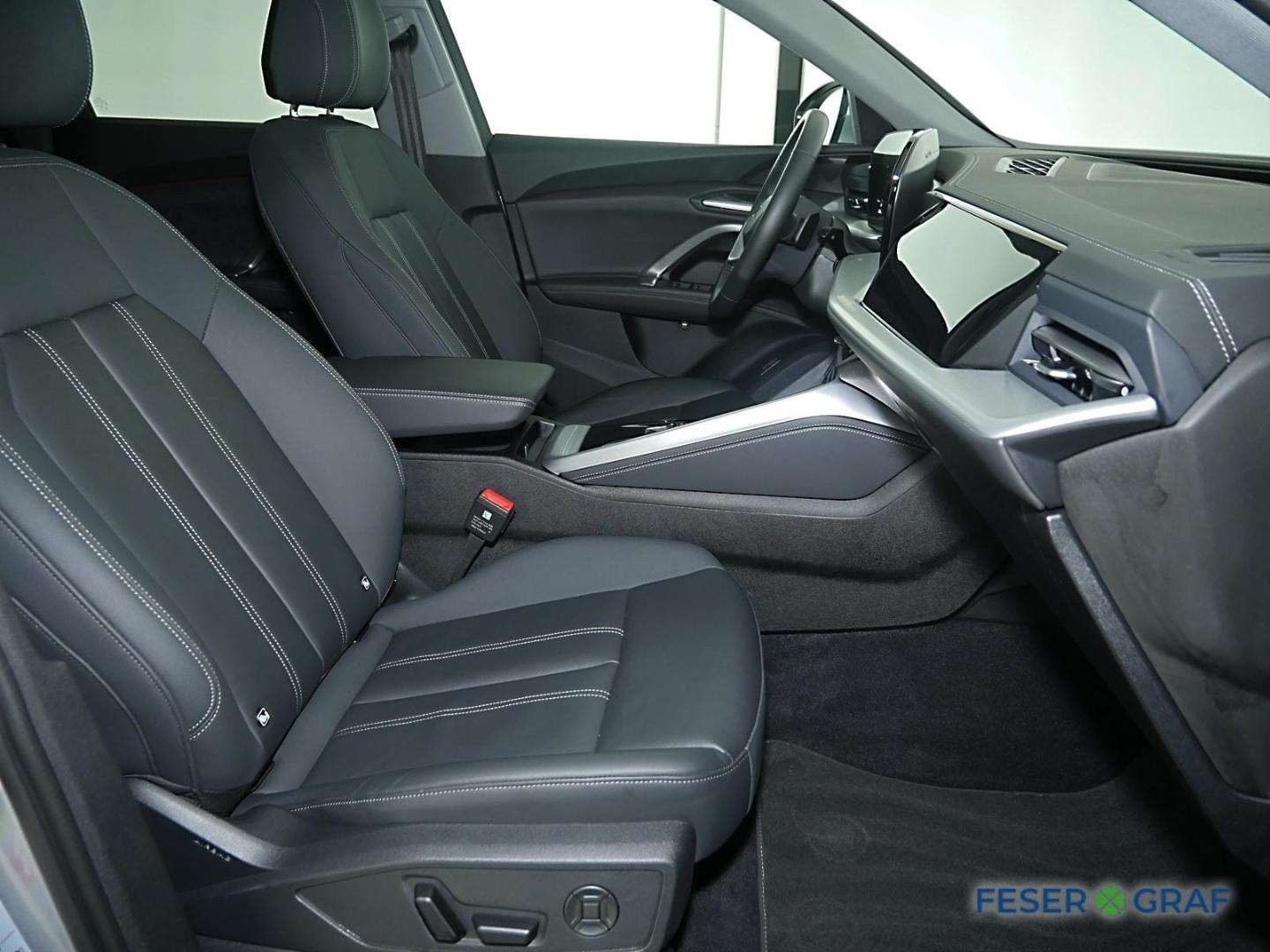 Bild über Audi Q5 SUV TDI quattro 150 kW S tronic - für weitere Informationen kontaktieren Sie den Audi Partner