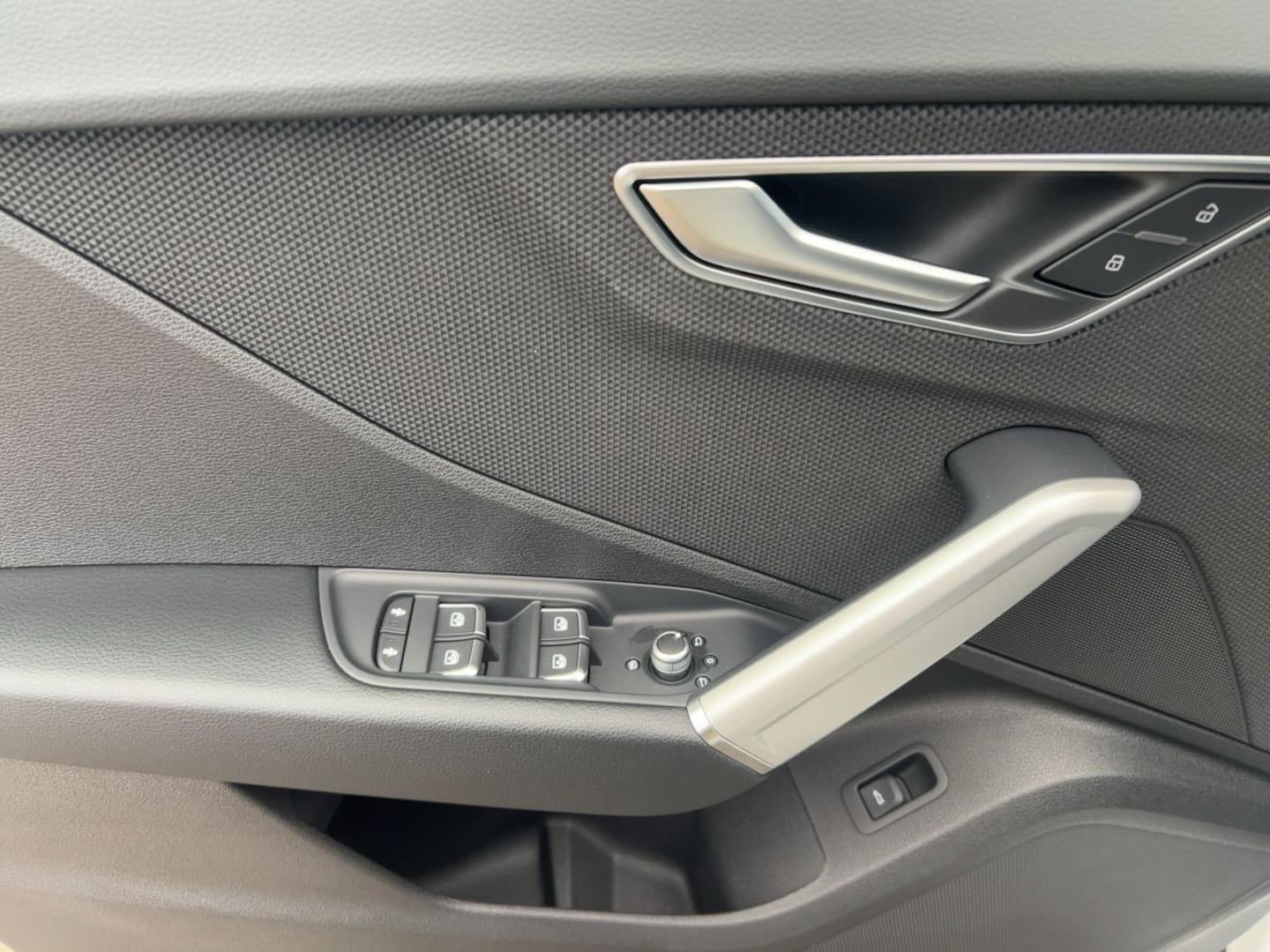 Bild über Audi Q2 S line 35 TDI S tronic - für weitere Informationen kontaktieren Sie den Audi Partner