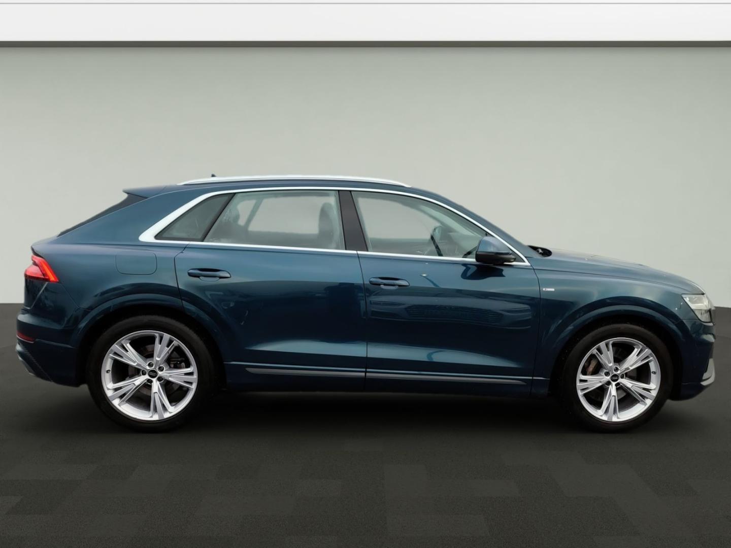 Image about Audi Q8 TFSI e 55 TFSI e quattro tiptronic